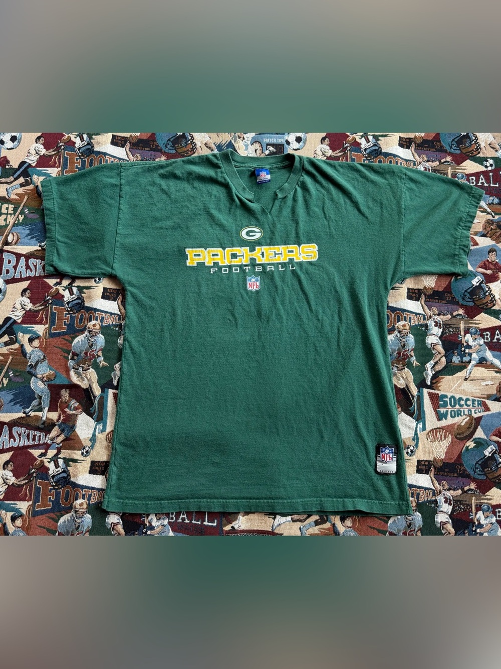 Y2K Vintage Men’s Reebok NFL Green Bay Packers Green Graphic T-shirt